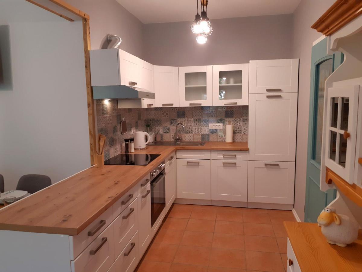 Socaland Apartmaji Экстерьер фото