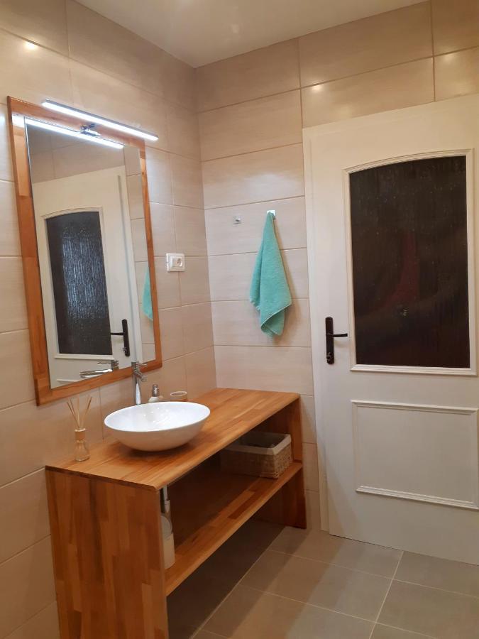 Socaland Apartmaji Экстерьер фото